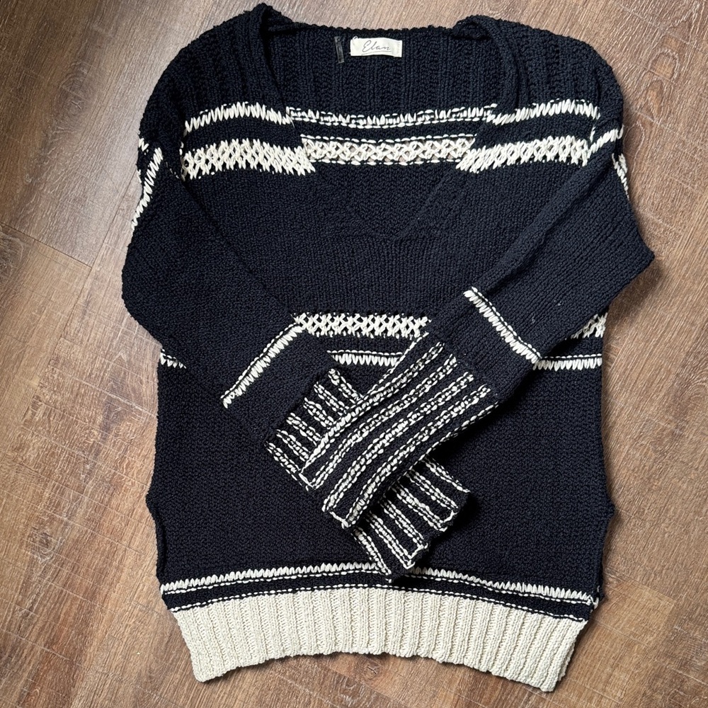 Elan Black and Cream V-Neck Sweater
